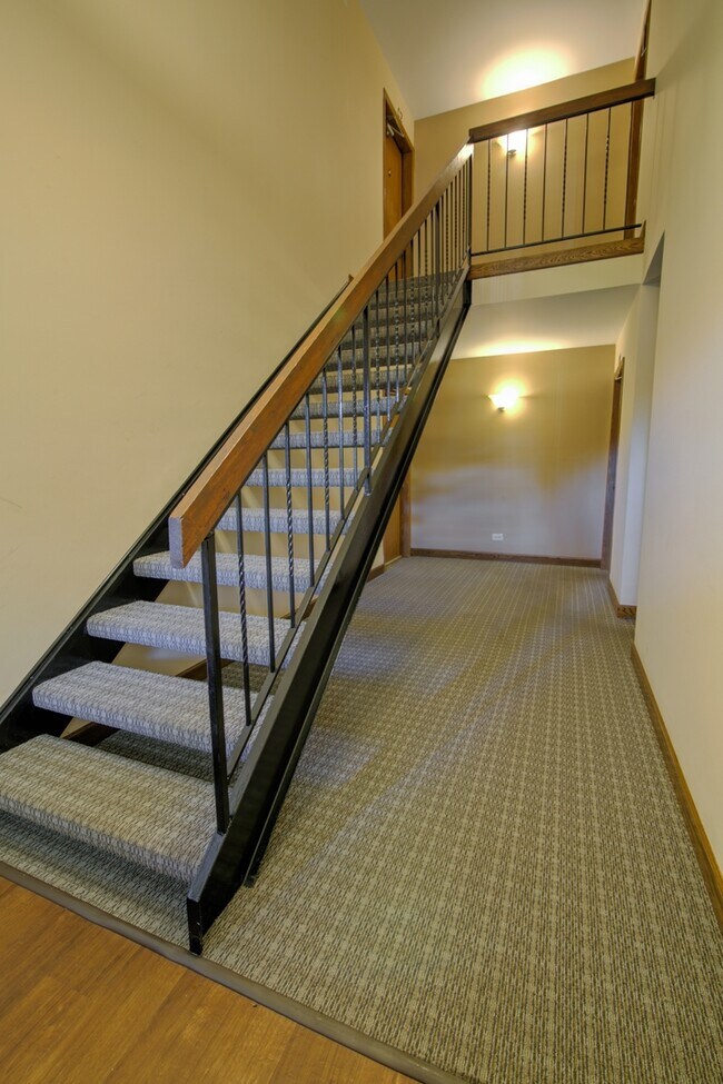 Foto del edificio - 741 Acorn Ct