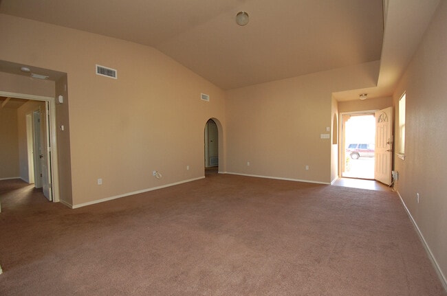 Foto del edificio - 2508 Sparrow Point St