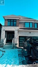 Building Photo - 7 Trellanock Rd
