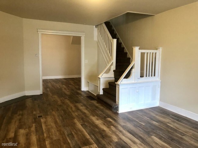 Building Photo - 5 br, 1.5 bath Apartment - 1218 Wagner Ave