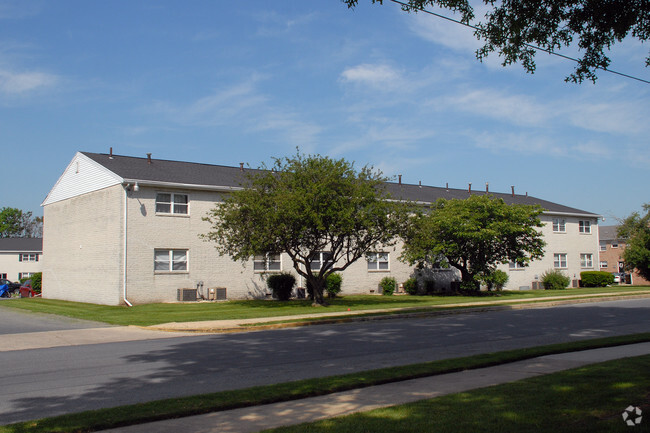 Building Photo - Orchard Apartments