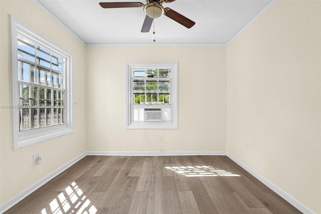 Foto del edificio - 511 NW 44th St