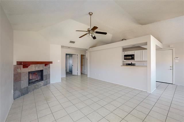 Foto del edificio - 534 Stringfellow Dr
