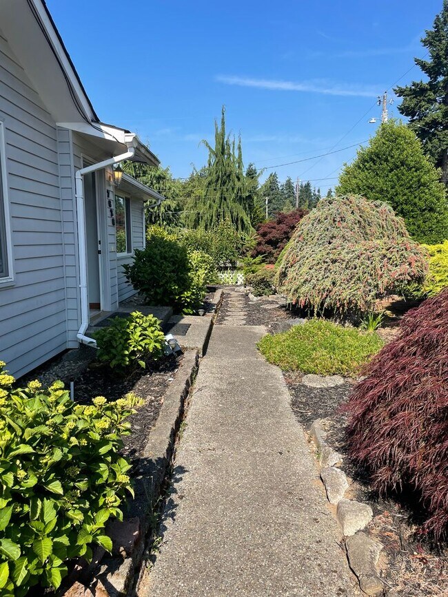 Foto del edificio - 2 BR/1.75 BA home in Edmonds