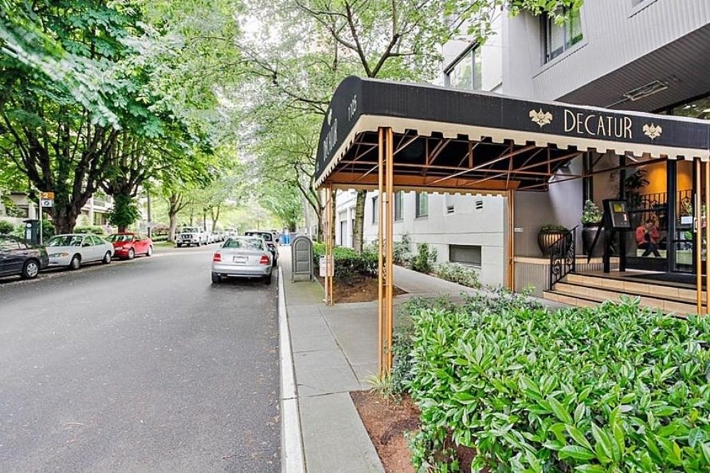 Foto principal - 1105 Spring St