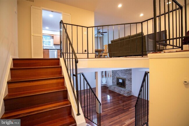 Foto del edificio - 10038 Chatelaine Cir