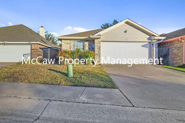 Photo - 1214 Mission St House