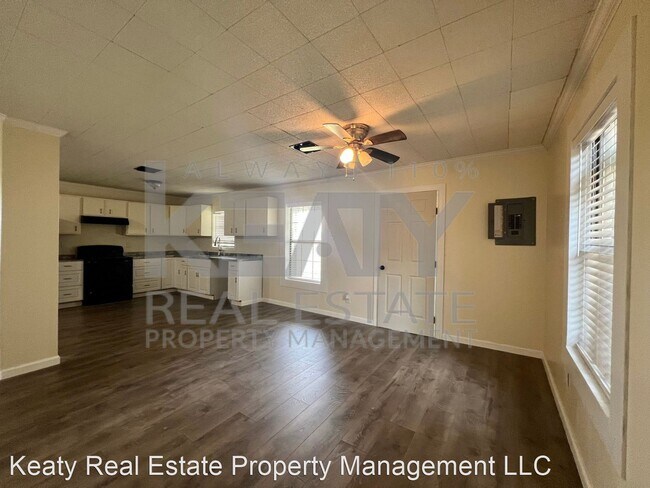 Foto del edificio - 3 br, 2 bath House - 2118 S Avenue F