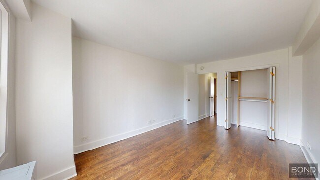 Foto del edificio - 220 E 63rd St