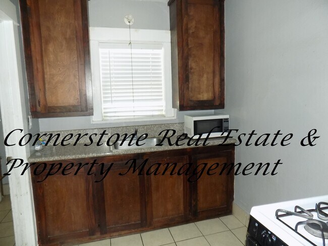 Kitchen - 3445 4th St