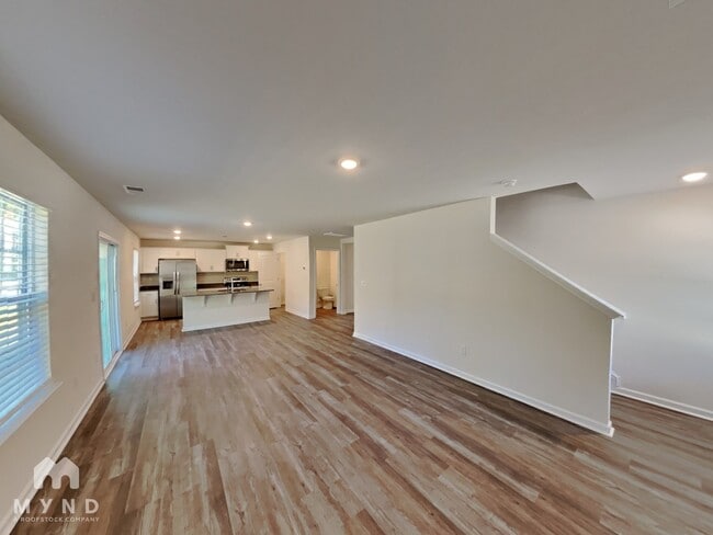 Building Photo - 2331 Mdw Strm Dr