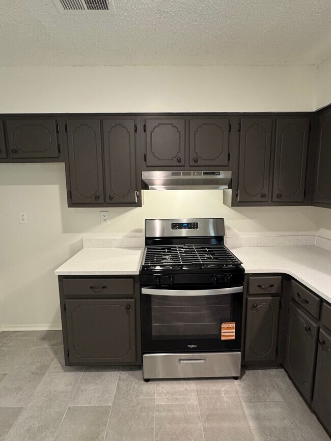 Foto del edificio - Renovated 2 Bedroom 1 Bath Home for Rent!