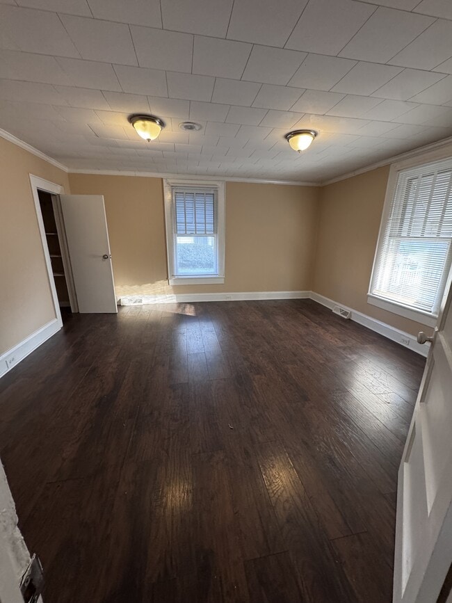 Building Photo - 420 Jackson Park Rd