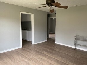 Building Photo - 3831 Dismount St