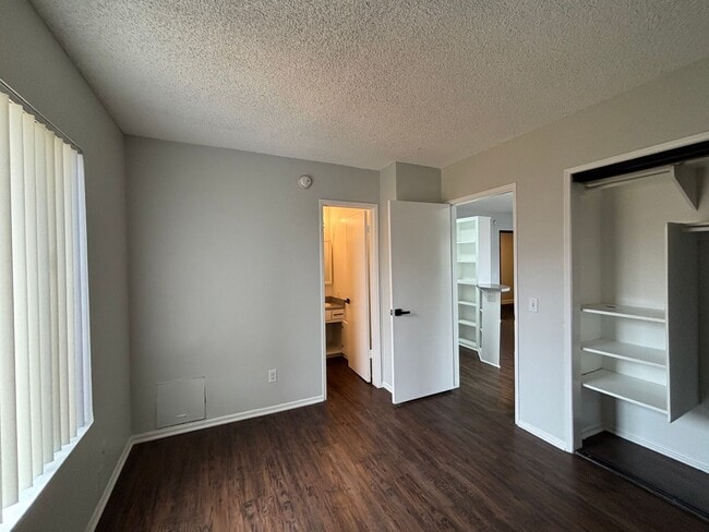 Interior Photo - 238 South Serrano Ave