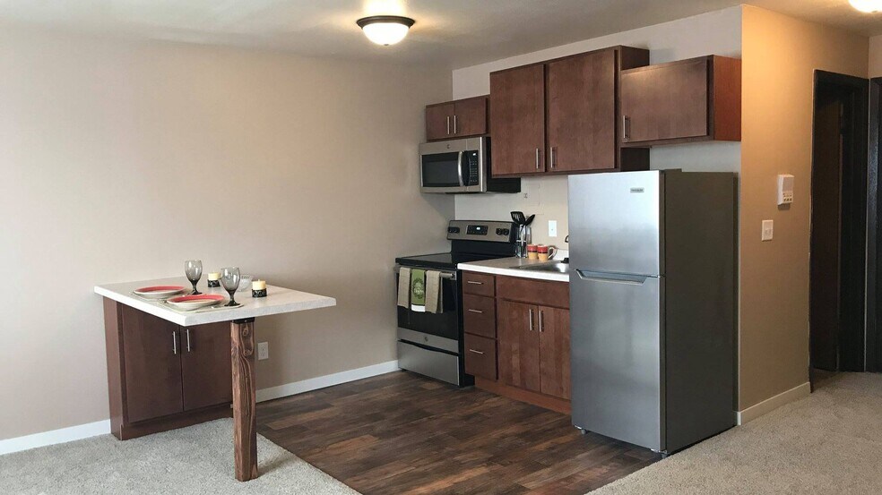 Courtyard Apartments