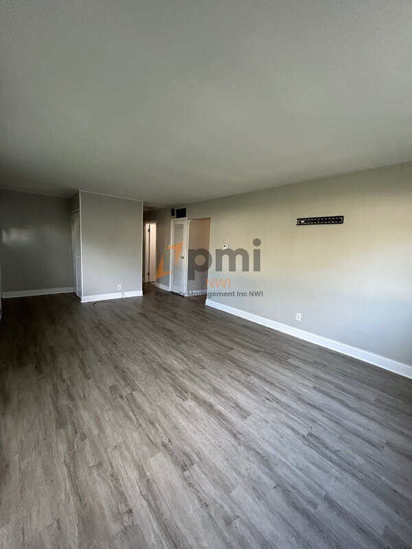 Foto del edificio - 7828 Chestnut Ave