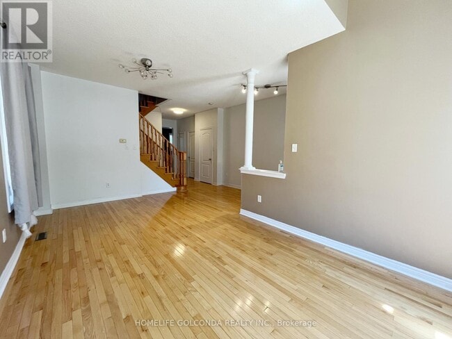 Building Photo - 28 Barnstone Dr