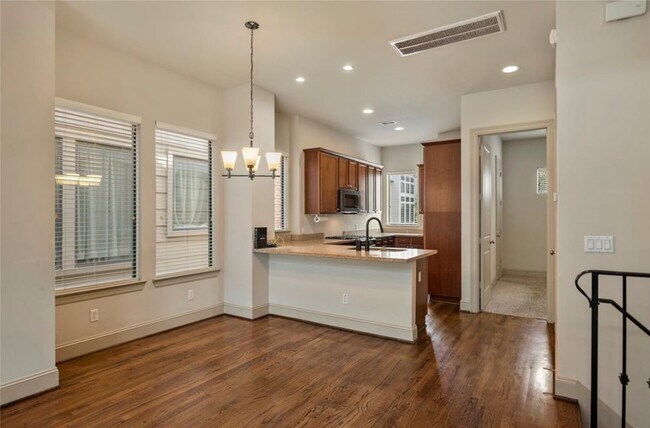 Foto del edificio - 2816 Leeland St