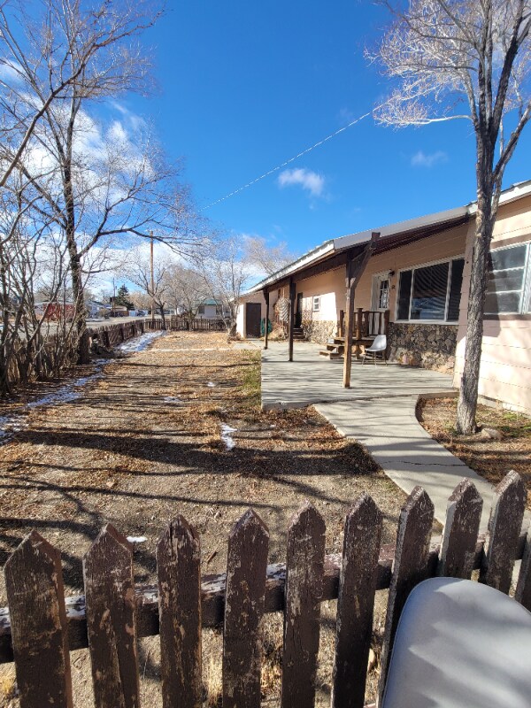 Foto del edificio - 595 Charles Ave