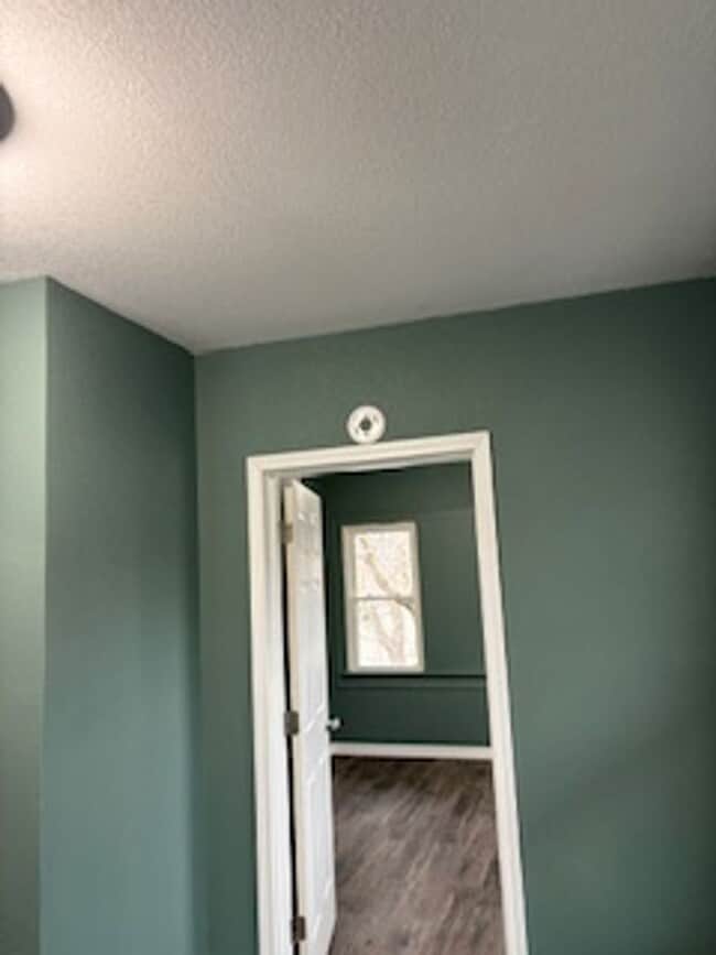 Building Photo - 303 Franklin St