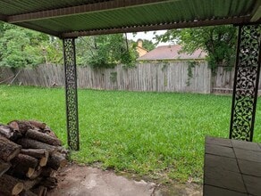 Building Photo - 9830 Thistle Trail Dr
