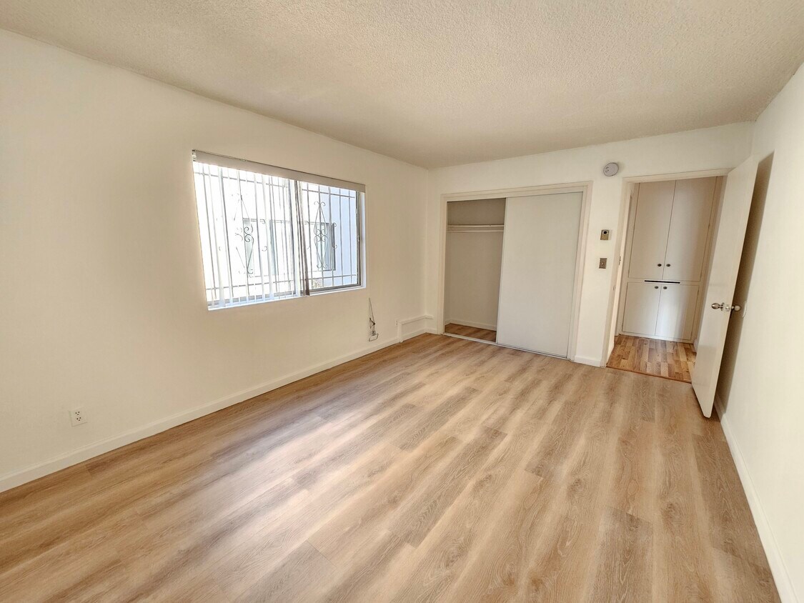 220 Apartments for Rent in Mid City, CA Westside Rentals