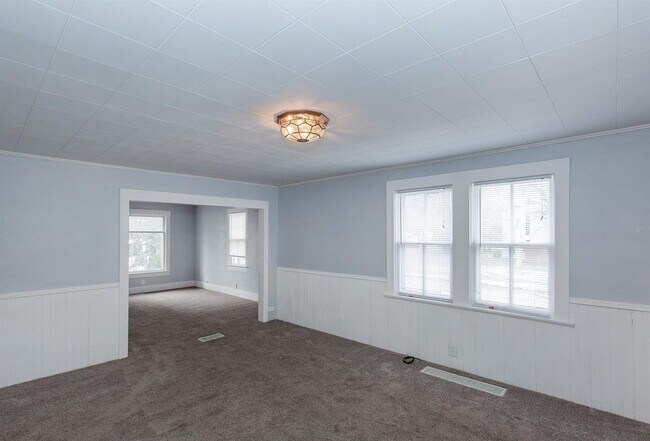 Building Photo - 3202 Archer Dr