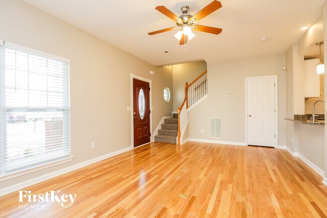 Foto del edificio - 1431 Bern Dr