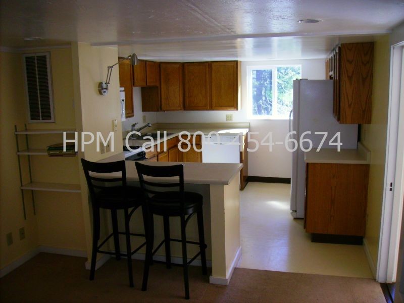 Building Photo - 8854 Mill Creek Rd