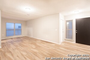 Foto del edificio - 9438 Brushy Point St