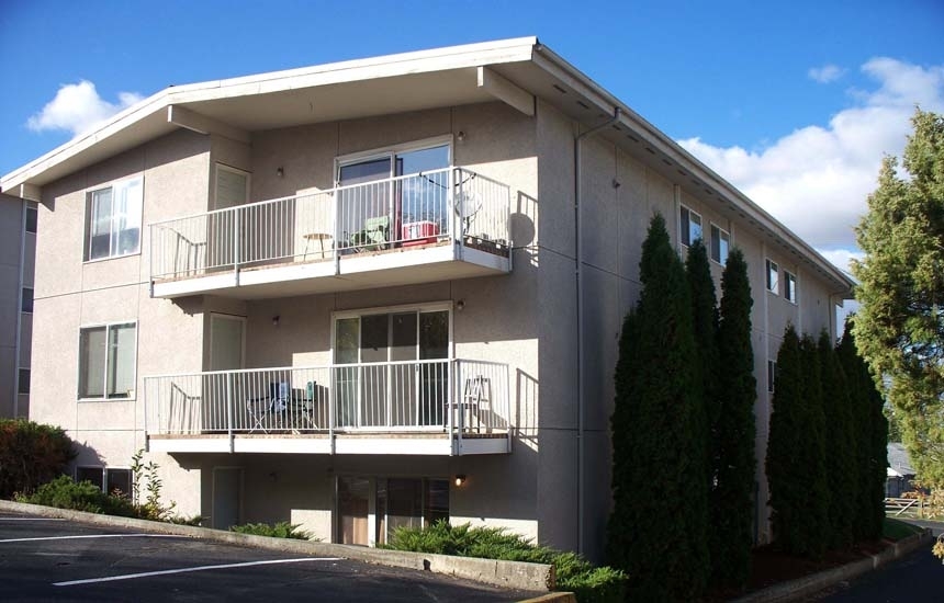 Primary Photo - Taylor Avenue Apartments