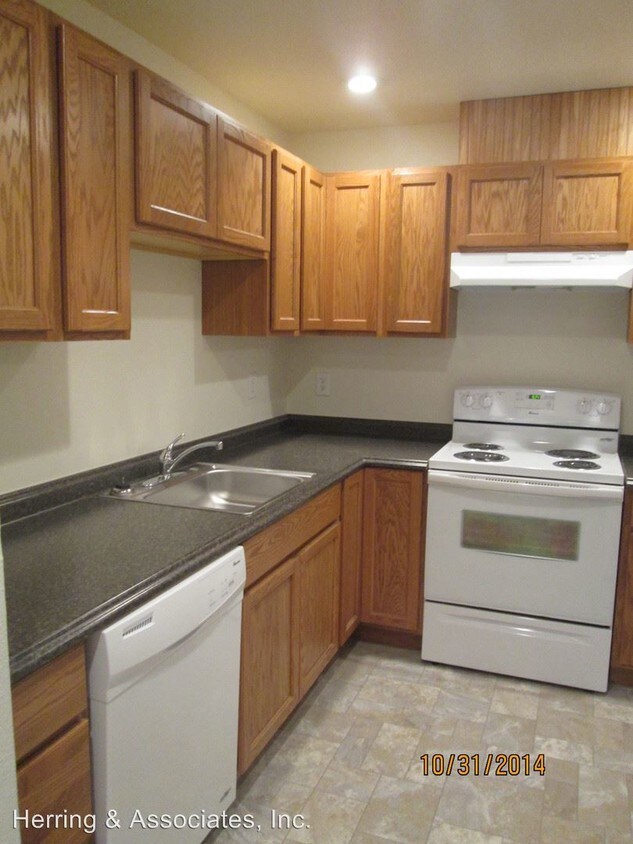 Foto principal - 819 Malaga Ave