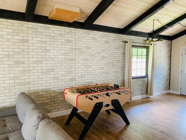 Foto del edificio - Studio for rent in South Temecula all util...