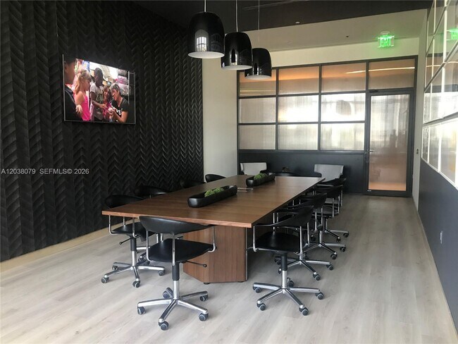 Foto del edificio - 55 SW 9th St