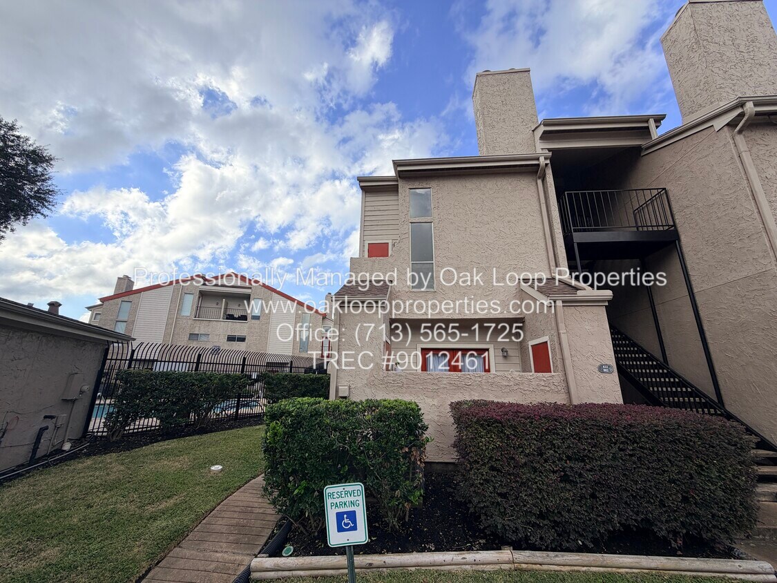 Photo - 10855 Meadowglen Lane Apt 822 -