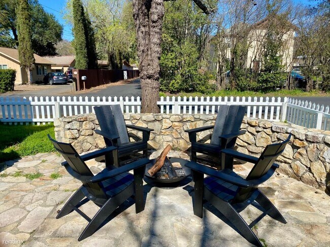 Foto del edificio - 2 br, 2 bath House - 1821 Grant St