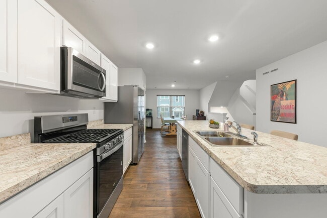 Foto del edificio - 846 Briar Gln Ct