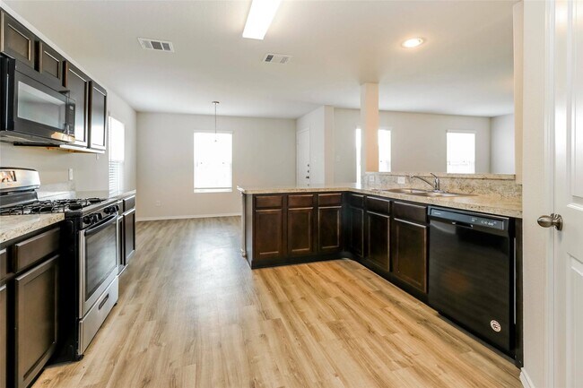 Building Photo - 22378 Porter Mountain Trl