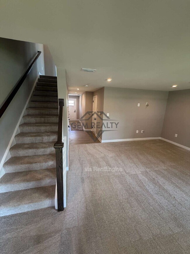 Foto del edificio - 8700 Stevenson Ln