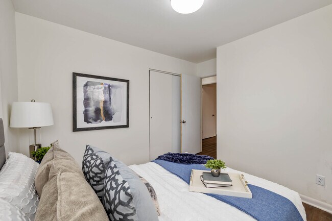 Master Bedroom - Fairfax Duplexes