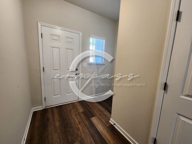 Building Photo - 6050 Oak Bend Ct