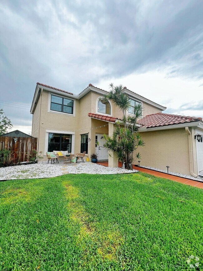 Stonehaven West Apartments for Rent with a Living Room Boynton Beach