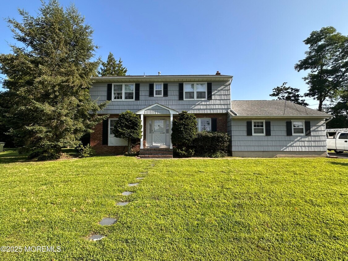 Primary Photo - 40 Dwight Dr