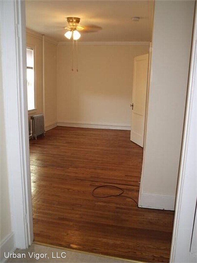 Foto del edificio - 265 Lyndhurst Pl