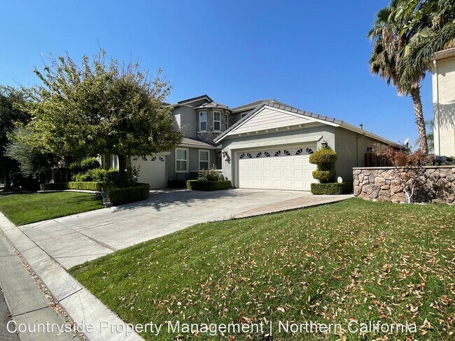 Building Photo - 3 br, 4 bath House - 139 Portrait Lane