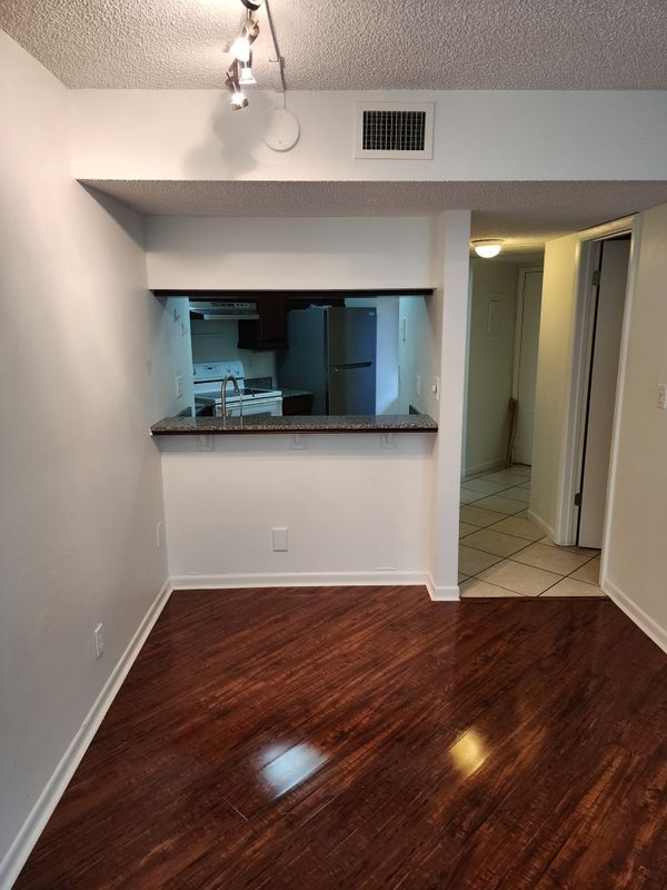 Building Photo - 10451 W Broward Blvd