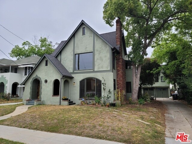 Building Photo - 2255 W 20th St