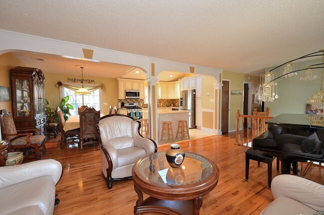 Foto del edificio - 1063 Mason Ct