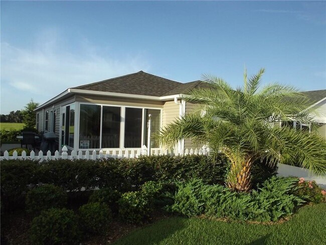 Building Photo - 2022 Chesapeake Pl